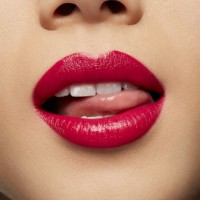 Помада для губ MAC Love Me Liquid Lipcolour Hey Rood Looking фото №3 — интернет-магазин Desire.md