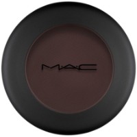 Тени для век MAC Powder Kiss Eyeshadow Give A Glam