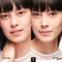 Консилер для лица MAC Studio Fix 24H Smooth Wear Concealer NC25 фото №3 — интернет-магазин Desire.md