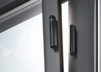 Senzor de deschidere a ușii Ajax DoorProtect Plus Black
