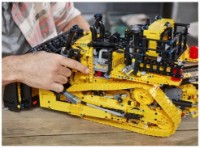 Set de construcție Lego Technic: App-Controlled Cat D11 Bulldozer (42131) imaginea #8 — magazin online Desire.md