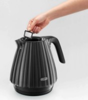 Электрочайник Delonghi KBD2001.BK фото №2 — интернет-магазин Desire.md
