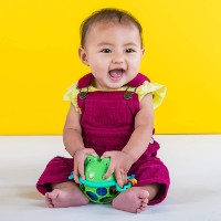 Погремушка Bright Starts Oball Merry Frog (10063) фото №3 — интернет-магазин Desire.md