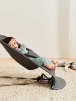 Șezlong pentru bebeluși BabyBjorn Bliss Anthracite (006126A) imaginea #6 — magazin online Desire.md