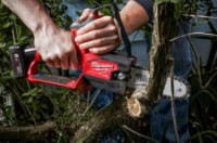 Цепная пила аккумуляторная Milwaukee M12FHS-0 фото №5 — интернет-магазин Desire.md