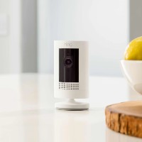 Cameră de supraveghere video Ring Stick Up Cam Battery White imaginea #3 — magazin online Desire.md