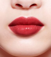 Balsam de buze Christian Dior Addict Lip Glow 031 Strawberry imaginea #2 — magazin online Desire.md