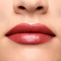 Ruj de buze Guerlain KissKiss Shine Bloom 139 Dahlia Kiss imaginea #3 — magazin online Desire.md