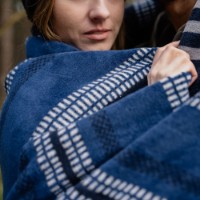 Плед IBENA Jacquard 150x200cm Santorin Blue фото №2 — интернет-магазин Desire.md