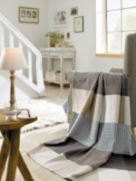 Плед IBENA Pittsburgh with GOTS certificate 140x200cm Brown/Grey фото №4 — интернет-магазин Desire.md