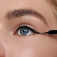 Подводка для глаз Lamel Eyeliner Liquid With Soft Brush 101 фото №3 — интернет-магазин Desire.md