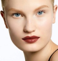 Ruj de buze Yves Saint Laurent Rouge Pur Couture 90 imaginea #3 — magazin online Desire.md