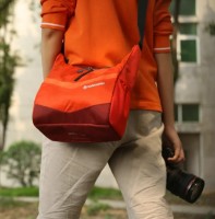Сумка для фотоаппарата Vanguard Reno 18OR Orange фото №4 — интернет-магазин Desire.md