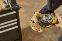 Углошлифовальная машина Stanley SFMCG700M2K-QW фото №2 — интернет-магазин Desire.md