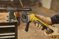 Углошлифовальная машина Stanley SFMCG700M2K-QW фото №3 — интернет-магазин Desire.md