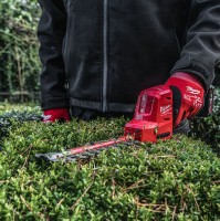 Mașina de tuns gard viu cu acumulator Milwaukee M12FHT20-0 imaginea #6 — magazin online Desire.md