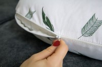 Pernă pentru alaptare BabyJem Pillow Botanic Leaves (082) imaginea #4 — magazin online Desire.md