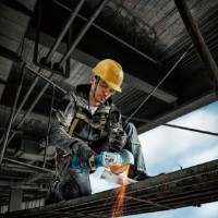 Углошлифовальная машина Bosch GWS 180-Li (06019H9021) фото №2 — интернет-магазин Desire.md