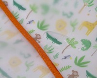 Слюнявчик BabyJem Orange (840) фото №2 — интернет-магазин Desire.md