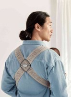 Marsupiu pentru copii BabyBjorn Mini Greige (021002E) imaginea #4 — magazin online Desire.md