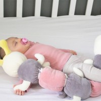 Protectie laterala pentru patut BabyJem Caterpillar Pink (675)
