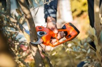 Секатор аккумуляторный Stocker E-40 TP фото №2 — интернет-магазин Desire.md