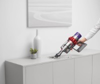 Вертикальный пылесос Dyson V10 Origin фото №3 — интернет-магазин Desire.md