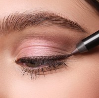 Creion pentru ochi Artdeco Metallic Eye Liner Long-Lasting 15