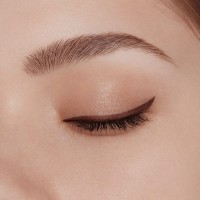 Creion pentru ochi Givenchy Khol Couture Waterproof 02 Chestnut imaginea #2 — magazin online Desire.md