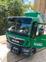 Машина Bruder Man TGA 02739 фото №5 — интернет-магазин Desire.md