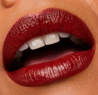 Помада для губ Estee Lauder Pure Color Lipstick Creme 541 фото №3 — интернет-магазин Desire.md