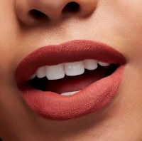 Помада для губ MAC Locked Kiss Ink Lipcolour Emphatic фото №3 — интернет-магазин Desire.md