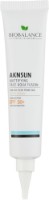Cremă de protecție solară Bio Balance Aknsun Mattifying Aqua Fusion SPF50+ Tinted 40ml