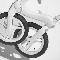 Bicicleta fără pedale pliabilă 4Play Dolphin Black-White imaginea #2 — magazin online Desire.md