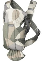 Marsupiu pentru copii BabyBjorn Mini Khaki/Green (021039E1) imaginea #1 — magazin online Desire.md