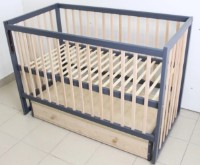 Кроватка Кузя София Антрацит Натур на маятнике с ящиком фото №4 — интернет-магазин Desire.md