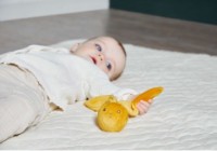 Погремушка Kaloo Rabbit Ochre K218005 фото №3 — интернет-магазин Desire.md