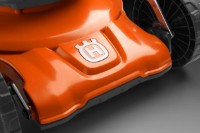 Maşina de tuns gazonul pe benzină Husqvarna LC 347V imaginea #7 — magazin online Desire.md