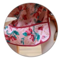 Слюнявчик BabyOno Floral (1477/01) фото №4 — интернет-магазин Desire.md