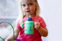 Cana cu pai Tommee Tippee Superstar Training Straw Cup 6m+ 300ml Green imaginea #3 — magazin online Desire.md