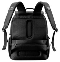 Rucsac pentru oraș XD Design Bobby Daypack Black (P705.981) imaginea #2 — magazin online Desire.md