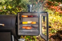 Afumătoare laterală pentru grătarele Pit Boss Side Smoker Attachment 10083 imaginea #3 — magazin online Desire.md