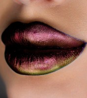 Fard de pleoape 7 Days BColour Multichrome Liquid Eyeshadow 03 Gold Blood imaginea #2 — magazin online Desire.md