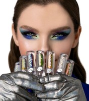 Fard de pleoape 7 Days BColour Multichrome Liquid Eyeshadow 01 Sapphire imaginea #2 — magazin online Desire.md