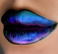 Fard de pleoape 7 Days BColour Multichrome Liquid Eyeshadow 01 Sapphire imaginea #3 — magazin online Desire.md