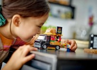 Set de construcție Lego City: Burger Truck (60404) imaginea #4 — magazin online Desire.md