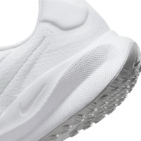 Кроссовки мужские Nike Revolution 7 White/Pure Platinum, s.44 фото №8 — интернет-магазин Desire.md