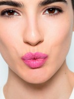 Ruj de buze Clinique Pop Lip Colour + Primer 09 Sweet Pop imaginea #3 — magazin online Desire.md