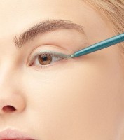 Карандаш для глаз 7 Days BColour Automatic Eyeliner 01 Christmas Tree фото №2 — интернет-магазин Desire.md