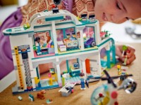 Set de construcție Lego Friends: Heartlake City Hospital (42621) imaginea #9 — magazin online Desire.md